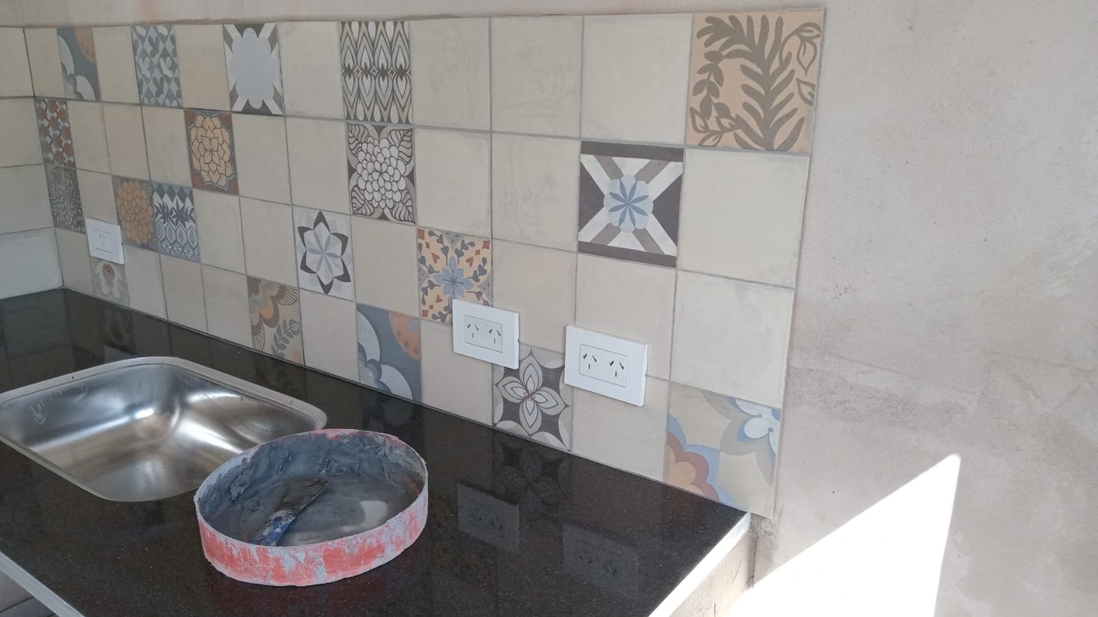 Construcción en Barrio Parque Sicardi – Villa Garibaldi